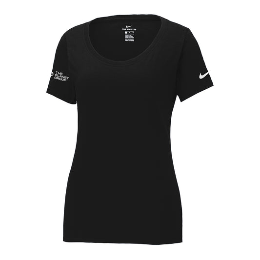 Nike Dri-FIT Scoop Neck Tee - Women's